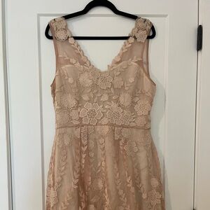 Beautiful floral lace detail pink dress